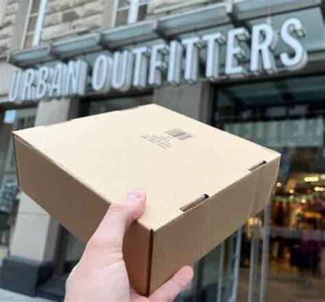 urban outfitters retoure